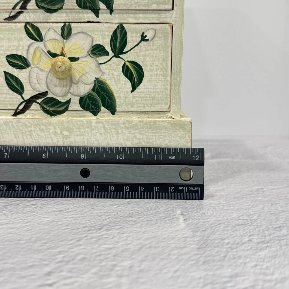 N/A vintage inspired